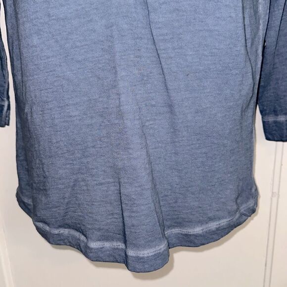 LRL Lauren Jeans Co Denim Look  Blue Thin Cotton Knit Top with 3/4 sleeves - Picture 3 of 9
